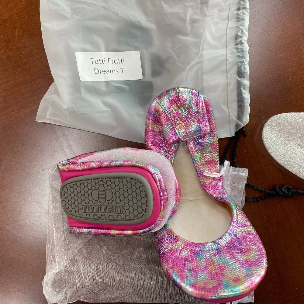 New Storehouse Flats Size 7